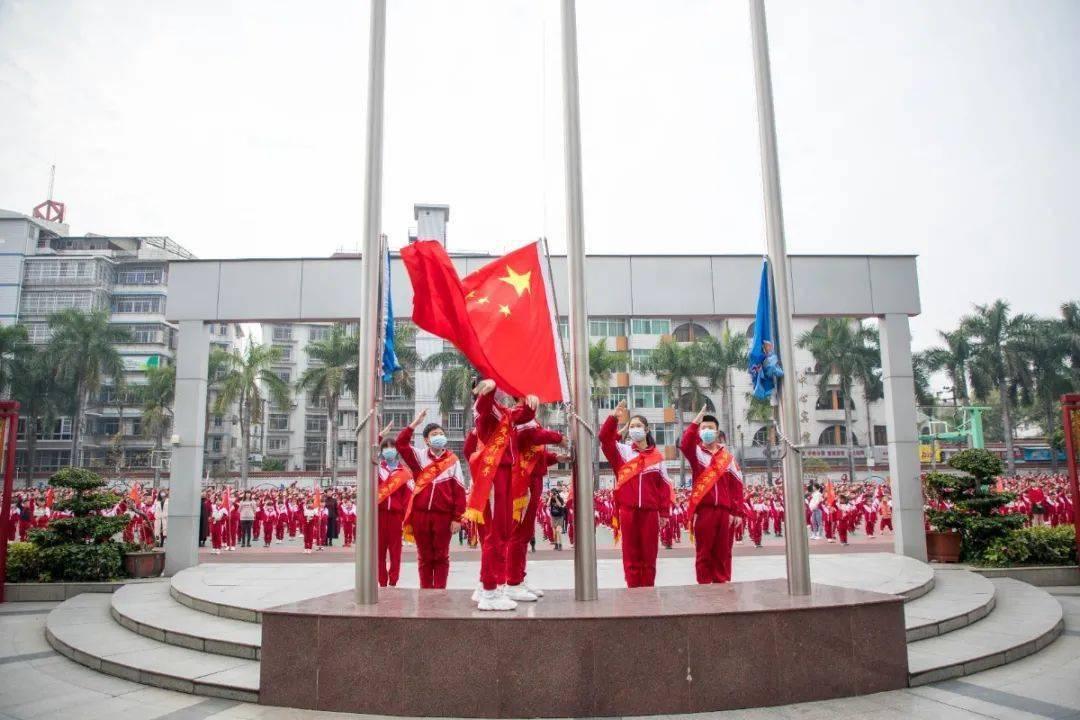 内蒙古第一到前苏联的铁路口岸是哪里游戏画面